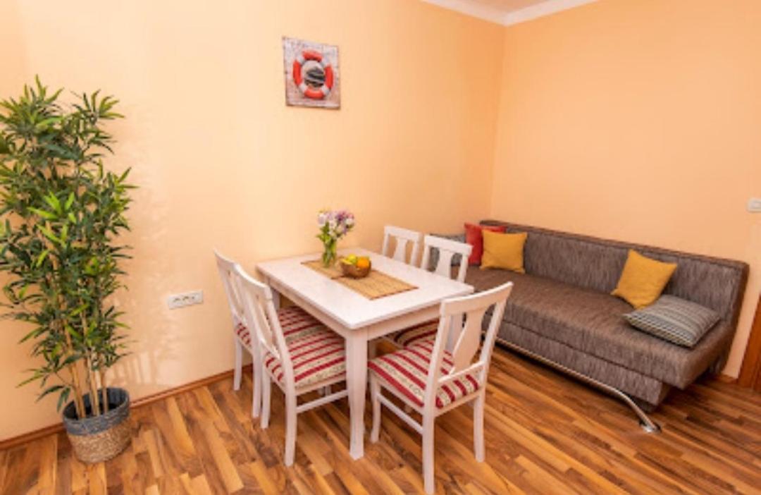 Apartmani Dubrava بودْسْتغانا المظهر الخارجي الصورة